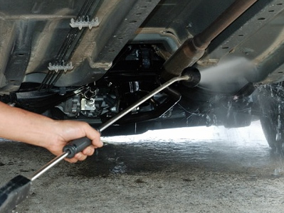 冬の凍結防止剤はサビの原因に！